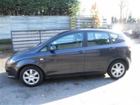 Seat Altea - 1.6 Stylance Automatische Airco, Cruise control - 1