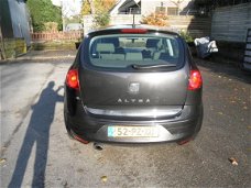 Seat Altea - 1.6 Stylance Automatische Airco, Cruise control