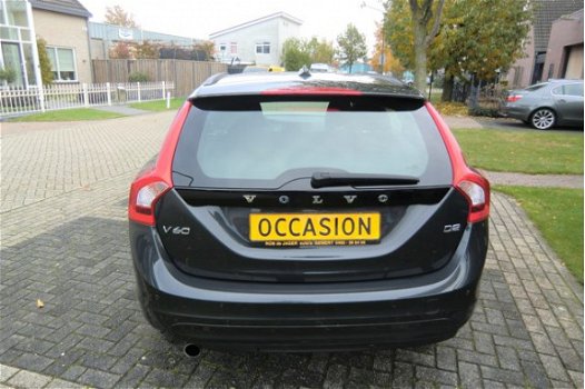 Volvo V60 - 1.6 D2 Kinetic incl O.H. Beurt Navi Ecc-Airco Lmv Pdc 6-Bak enz. GEEN AFLEVERINGSKOSTEN - 1