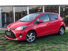 Toyota Yaris - 1.5 Full Hybrid 100pk Dynamic Sport | Navi, Spoiler, Carbon, TSS, LM Velgen, Stoelver