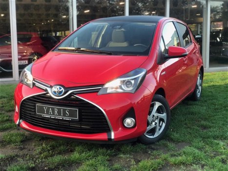 Toyota Yaris - 1.5 Full Hybrid 100pk Dynamic Sport | Navi, Spoiler, Carbon, TSS, LM Velgen, Stoelver - 1