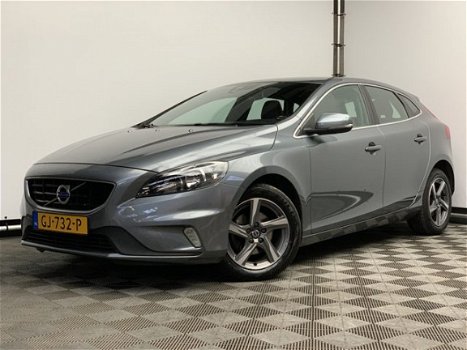 Volvo V40 - 2.0 D2 R-Design Business - 1