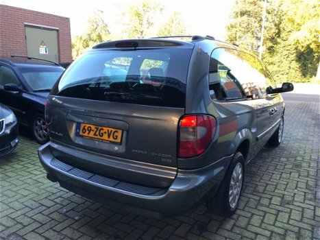 Chrysler Grand Voyager - 3.3i V6 SE Luxe - 1