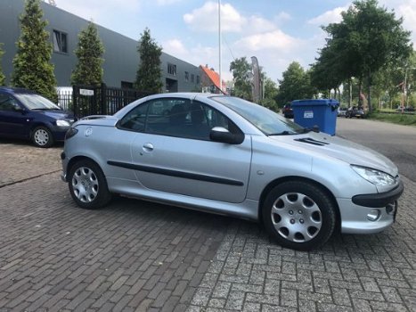 Peugeot 206 CC - 1.6-16V - 1