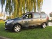 Dacia Lodgy - 1.5 dCi Lauréate *NL-AUTO* TREKHAAK PARKEERSENSOREN DEALER ONDERHOUDEN - 1 - Thumbnail