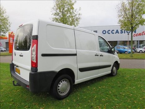 Fiat Scudo - 1.6 MJ 133000km SCHUIFDEUR AIRCO NAVI PDC TREKHAAK - 1