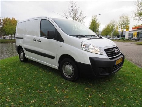 Fiat Scudo - 1.6 MJ 133000km SCHUIFDEUR AIRCO NAVI PDC TREKHAAK - 1