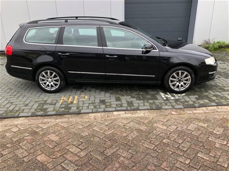 Volkswagen Passat Variant - 2.0 FSI Comfortline - 1