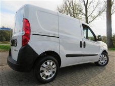 Fiat Doblò - 1.4i Benzine met Schuifdeur & Opties