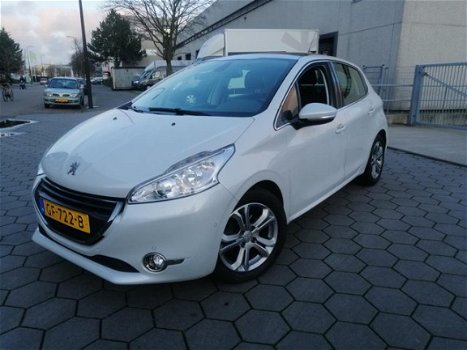 Peugeot 208 - 1.6 BlueHDi Blue Lease Premium //Excusieve uitv // 71.d km Nap // - 1