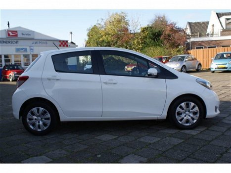 Toyota Yaris - 1.3-16v VVTi Automaat 5drs - 1