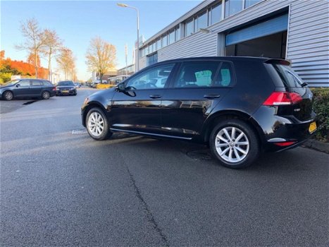 Volkswagen Golf - 1.2 TSI Lounge met apk tot 8-11-2021 - 1