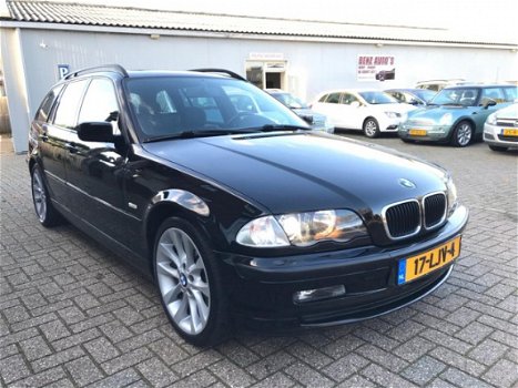 BMW 3-serie Touring - 325i Executive Automaat/Youngtimer/Airco/Cruise/Navi - 1