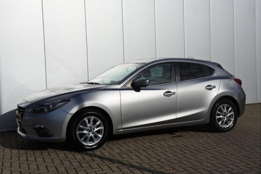 Mazda 3 - 3 1.5 TS+ | Rijklaar geen afleveringskosten | 2 jaar Garantie | Navigatie | Cruise Control - 1