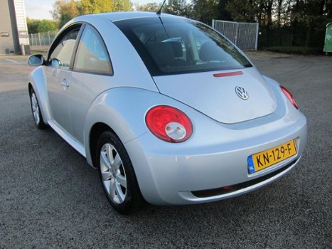 Volkswagen New Beetle - 1.6 Trendline AIRCO LMV APK 11-2020 146000 KM - 1