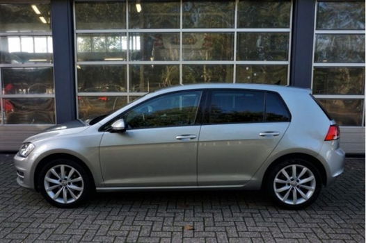 Volkswagen Golf - 1.2 TSI Business Edition Navigatie/Achteruitrijcamera - 1