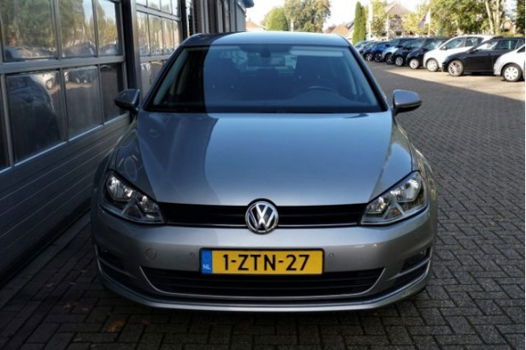 Volkswagen Golf - 1.2 TSI Business Edition Navigatie/Achteruitrijcamera - 1