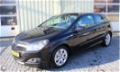 Opel Astra GTC - 1.4 Executive, Half leder, Navi, CruiseControl, Zwart metallic 1.4 Executive - 1 - Thumbnail