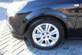 Opel Astra GTC - 1.4 Executive, Half leder, Navi, CruiseControl, Zwart metallic 1.4 Executive - 1 - Thumbnail