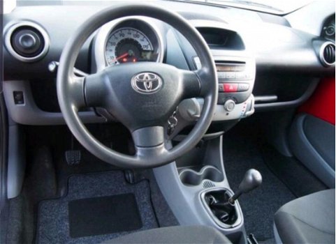 Toyota Aygo - 1.0-12V Access 5drs 136dkm NAP - 1