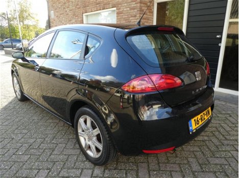 Seat Leon - 1.6 Stylance Airco / Dealeronderhouden - 1