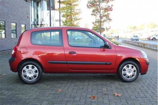 Renault Clio - 1.2-16V Authentique Comfort - 1