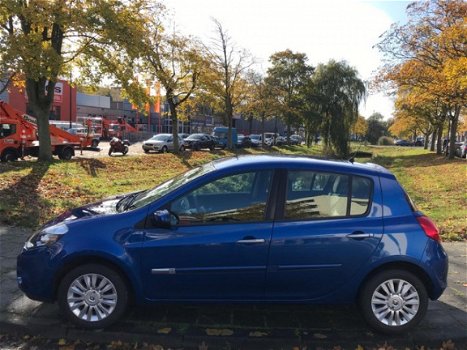 Renault Clio - 1.2-16V Collection - 1