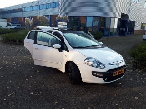 Fiat Punto Evo - 1.3 M-Jet Dynamic ZEER MOOIE AUTO /PANORAMA /LEER /AIRCO/NIEUWE APK/NAP/INRUIL MOG - 1