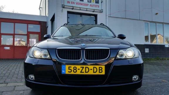 BMW 3-serie Touring - 318i Business Line Vol leder xenon navi lm velgen origineel nl nap - 1