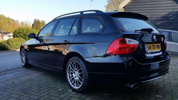 BMW 3-serie Touring - 318i Business Line Vol leder xenon navi lm velgen origineel nl nap - 1