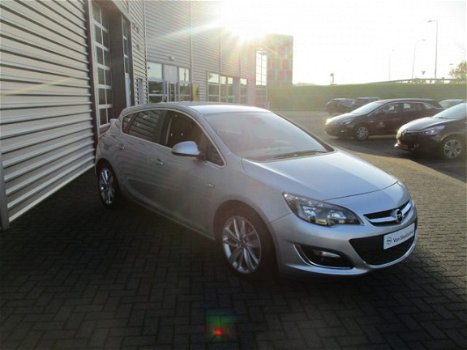 Opel Astra - 1.4 Turbo Sport Navigatie, 18 inch velgen, AGR Stoelen, Parkeersensoren, Nieuw Model - 1