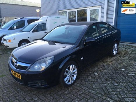 Opel Vectra GTS - 2.2-16V Executive (leder, trekhaak, navi) - 1