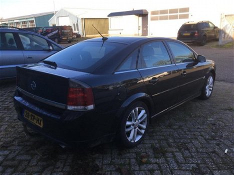 Opel Vectra GTS - 2.2-16V Executive (leder, trekhaak, navi) - 1