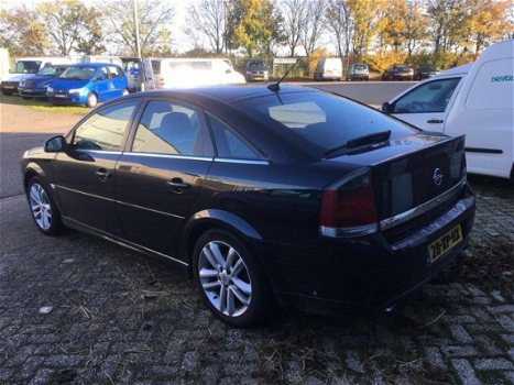 Opel Vectra GTS - 2.2-16V Executive (leder, trekhaak, navi) - 1