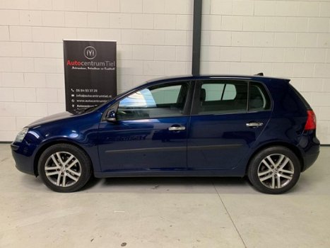 Volkswagen Golf - 1.6 Sportline * 5 DEURS * Airco * NAP - 1