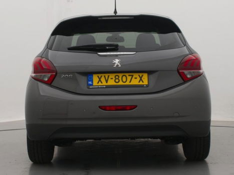 Peugeot 208 - 1.2 110pk Signature | Navigatie | Parkeersensoren | Airco | - 1