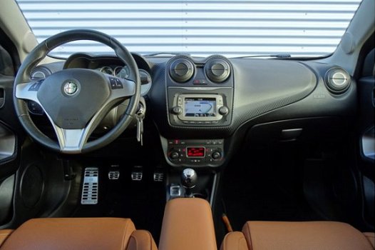 Alfa Romeo MiTo - 1.3 JTDm ECO Exclusive Leer, Navigatie, Climate, Cruise, PDC - 1