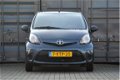 Toyota Aygo - 1.0 VVT-i Now 5 deurs airco LM velgen GARANTIE - 1 - Thumbnail