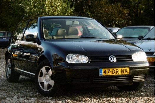 Volkswagen Golf - 2.0 Highline AUT NAP/AIRCO/CRUISE/APK10-2020 - 1