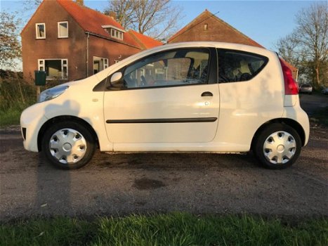 Peugeot 107 - 1.0-12V Sublime Airco, Parkeersensoren, elektr ramen - 1