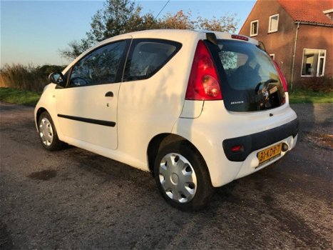 Peugeot 107 - 1.0-12V Sublime Airco, Parkeersensoren, elektr ramen - 1