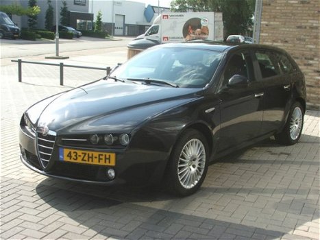 Alfa Romeo 159 Sportwagon - 1.8 MPI Strada - 1