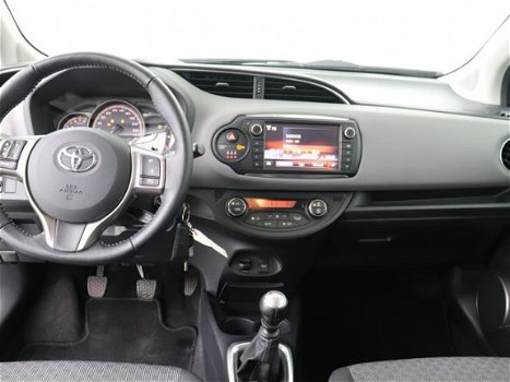Toyota Yaris - 1.3 Vvt-I Dynamic Limited - 1