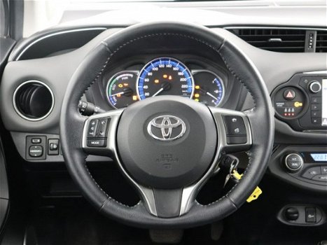 Toyota Yaris - 1.5 Hybrid Business Plus Limited 5-Drs - 1