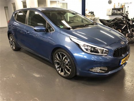 Kia Cee'd - 1.6 CRDi Super Pack Premium - 1