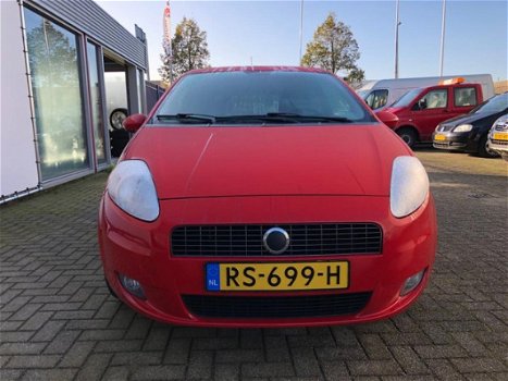 Fiat Grande Punto - Grand1.4 16v Dynamic - 1