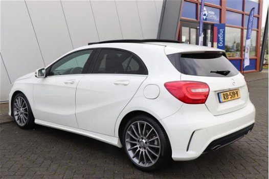 Mercedes-Benz A-klasse - A180 | AMG / PANO / NAVI / CAMERA / DEALER OND - 1