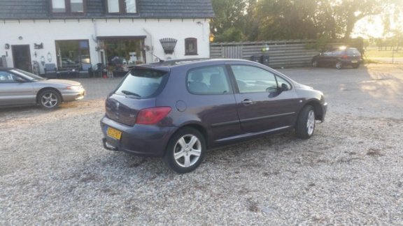 Volvo S80 - 2.4 Comfort - 1