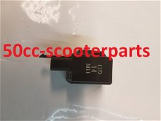 Knipperlicht relais Honda Dylan 125 DEHO05136 Gebruikt