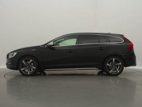 Volvo V60 - 2.4 D6 AWD *€18.490, - INCL.* Plug-In Hybrid R-Design / LEDER - ALCANTARA / NAVI / PDC / - 1